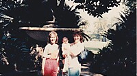 1987-09-16 Becky Jackie and David at Huntington Library Pasadena CA.jpg
