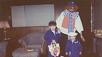 1991-10-31 Ben David and Clown.jpg